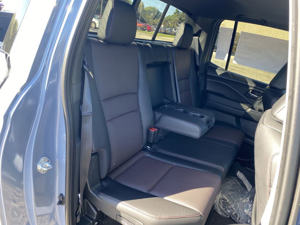 New 2026 Honda Ridgeline Black Edition image 39