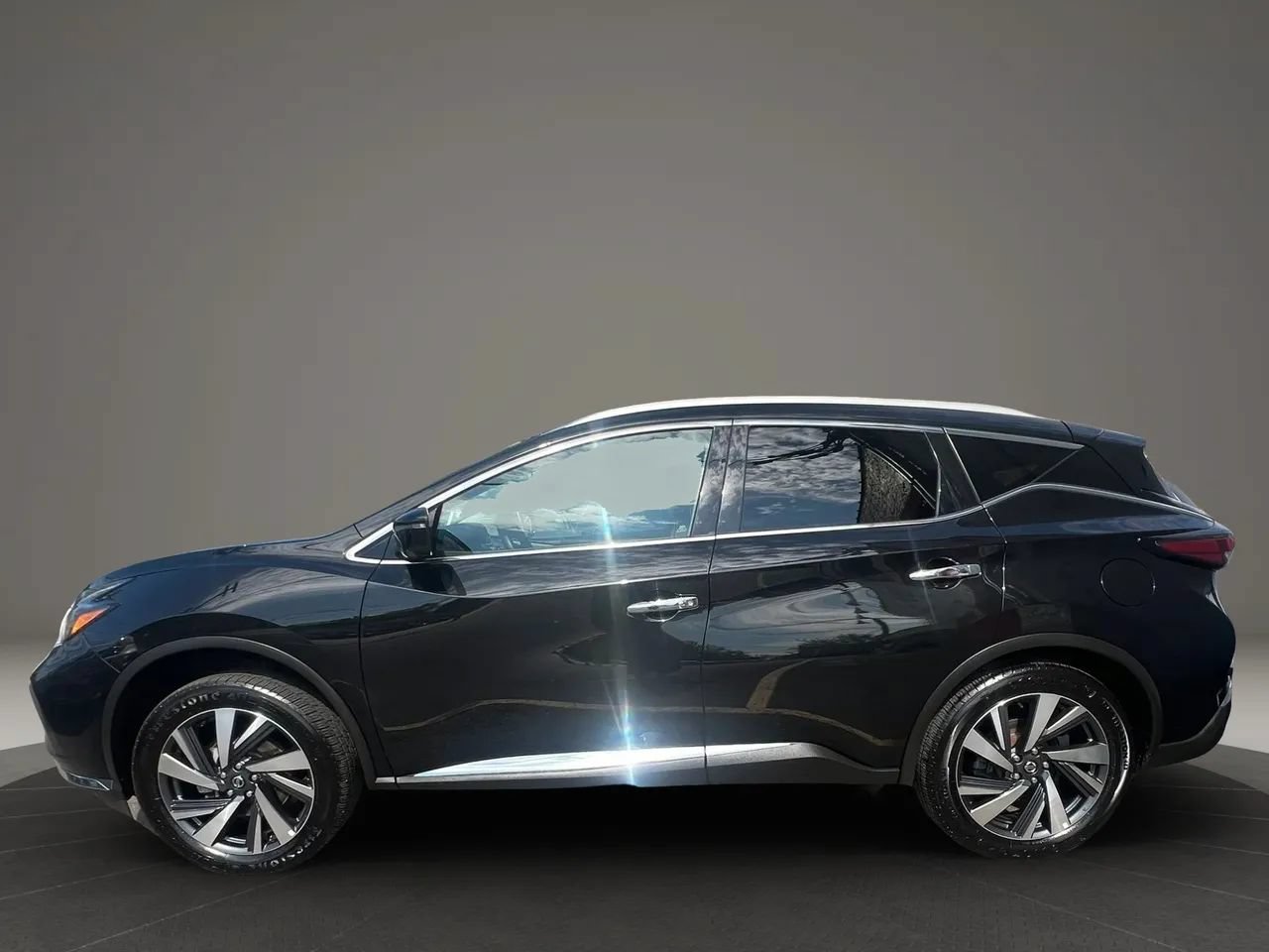 Used 2022 Nissan Murano SL w/ Cargo Package AWD/4WD image 7