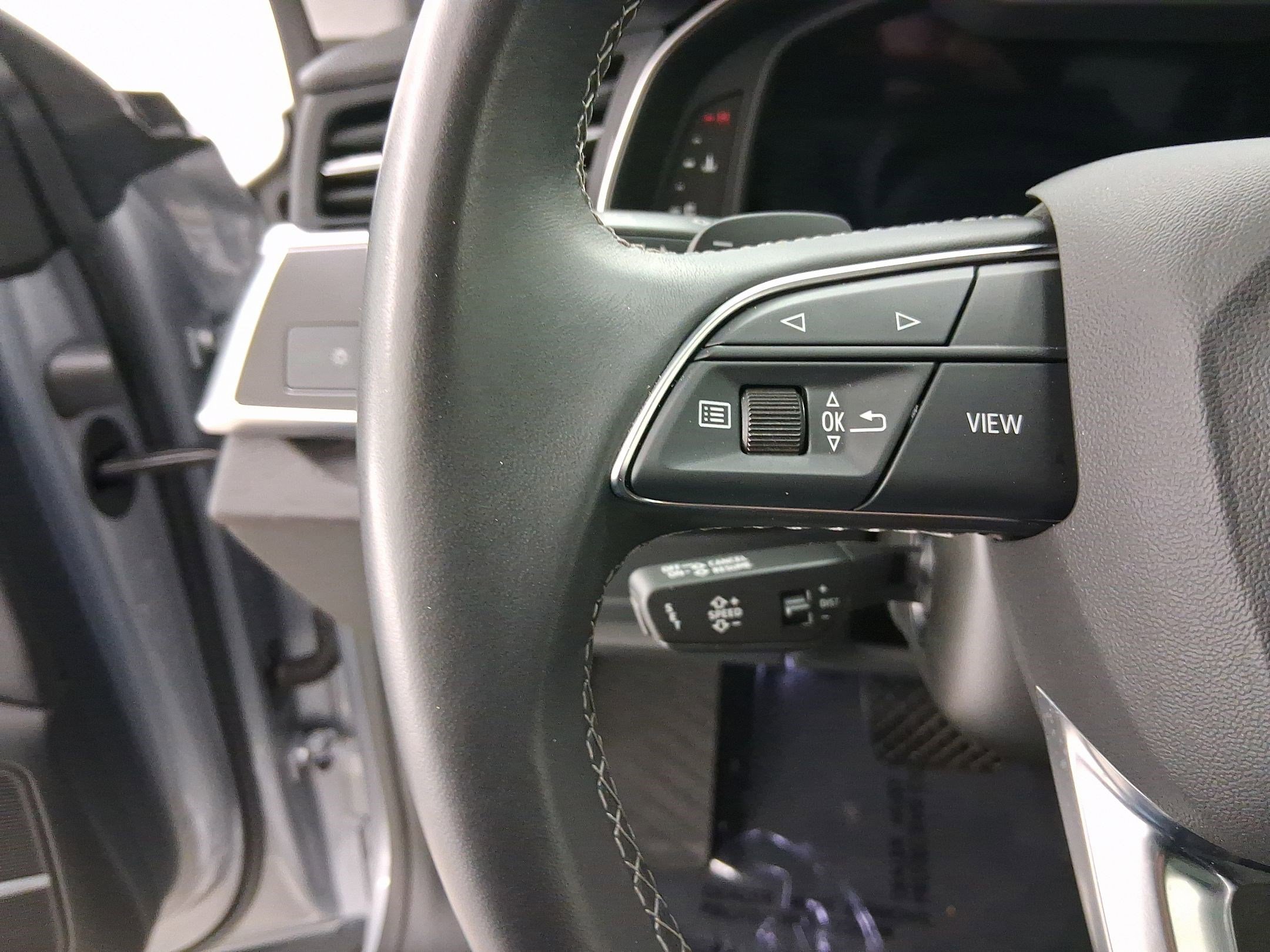 Used 2022 Audi Q8 Premium Plus image 15