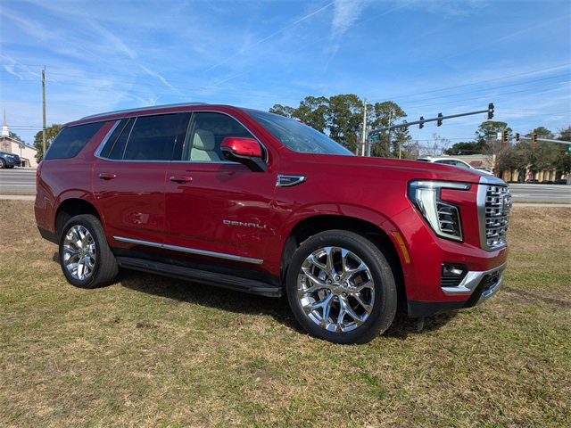 Used 2025 GMC Yukon Denali image 2