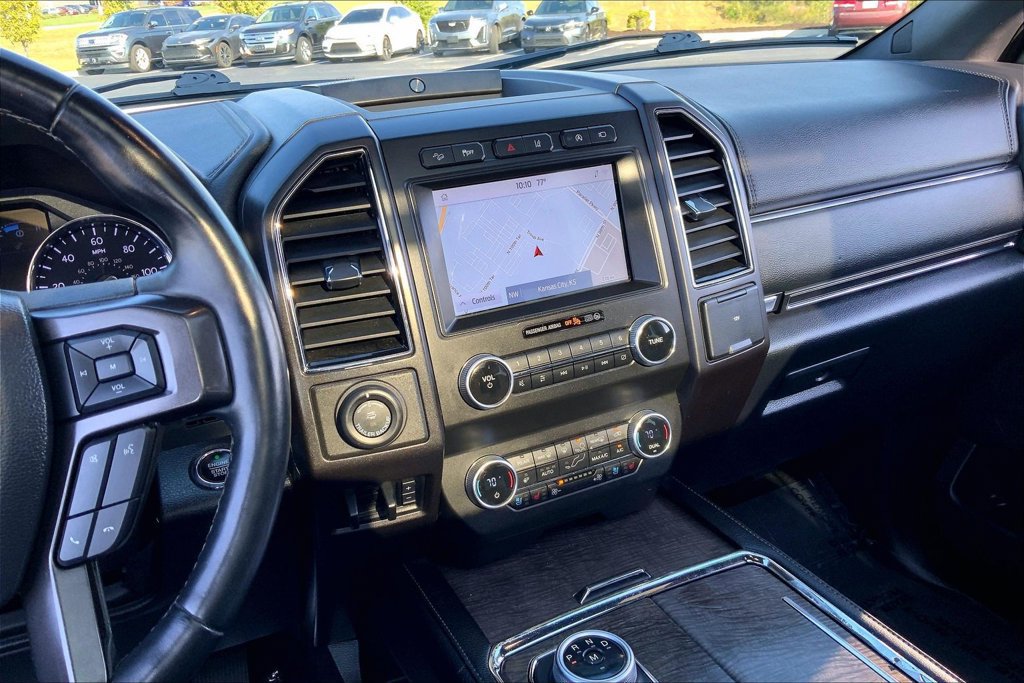 Used 2021 Ford Expedition Limited AWD/4WD image 6