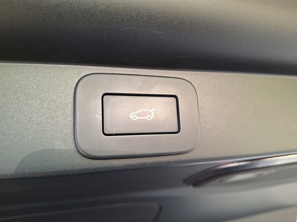 Used 2023 Land Rover Range Rover First Edition AWD/4WD image 26
