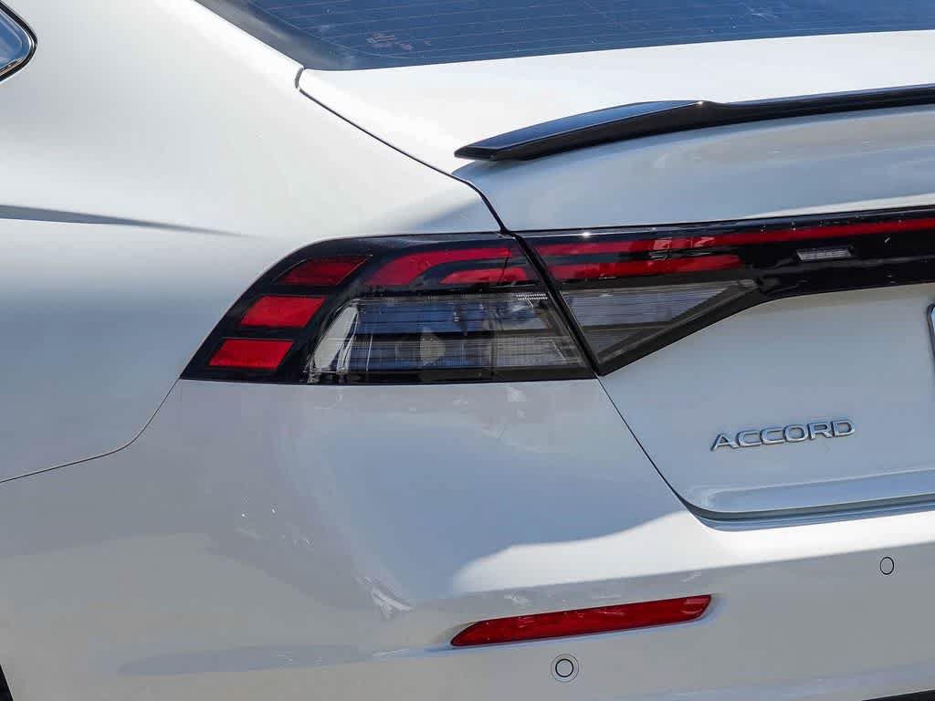 Used 2024 Honda Accord Touring image 7