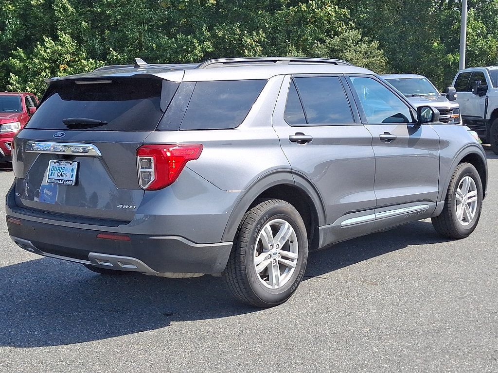 Used 2023 Ford Explorer XLT w/ Equipment Group 202A AWD/4WD image 6