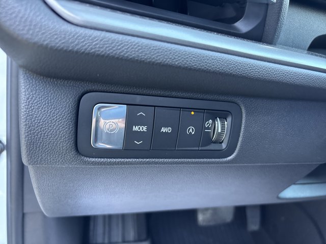 New 2026 Chevrolet Traverse LT w/ Enhanced Driving Package image 26