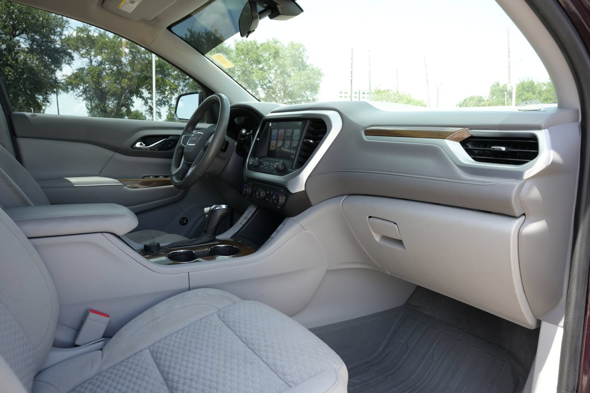 Used 2018 GMC Acadia SLE w/ Driver Alert Package I FWD image 24