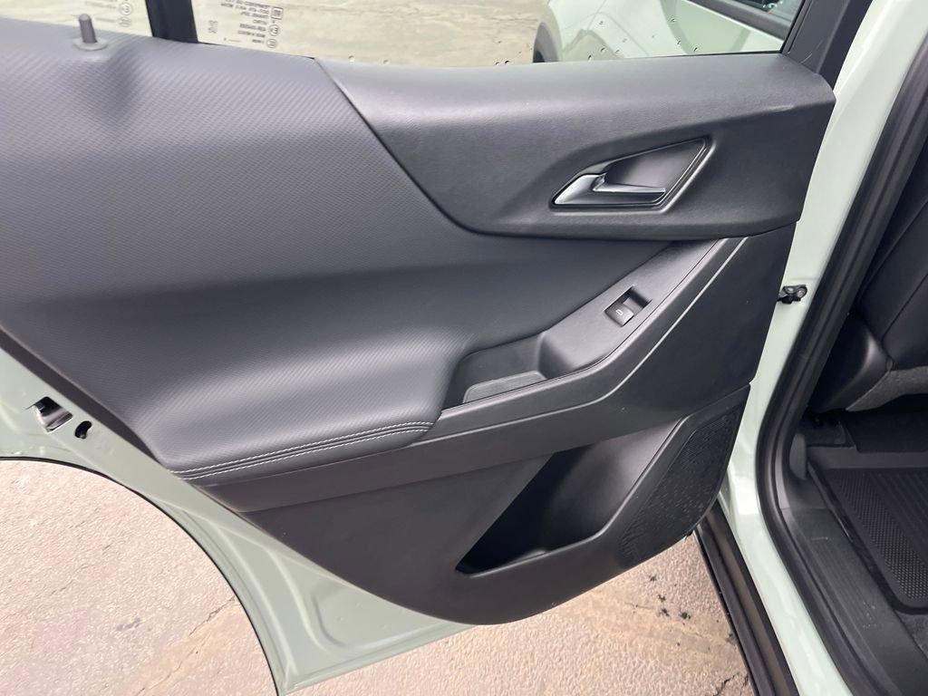 New 2026 Chevrolet Equinox LT image 21