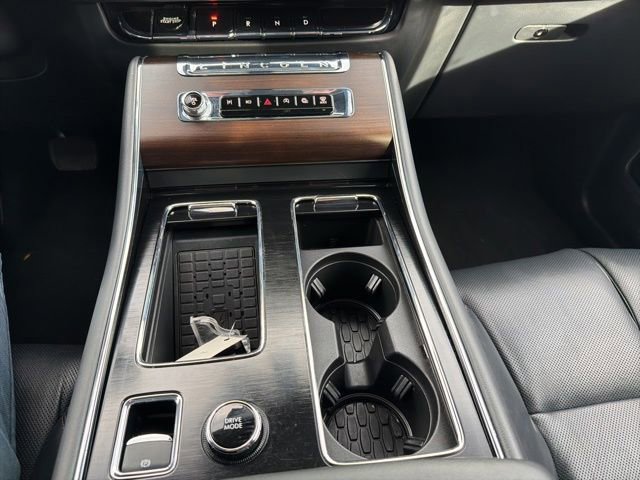 Used 2025 Lincoln Aviator Reserve w/ Equipment Group 201A AWD/4WD image 19