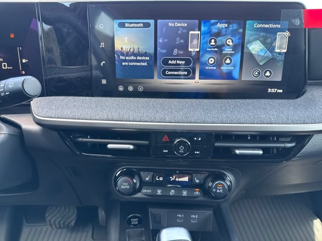 New 2026 Nissan Kicks SV w/ Cold Weather Package FWD image 21
