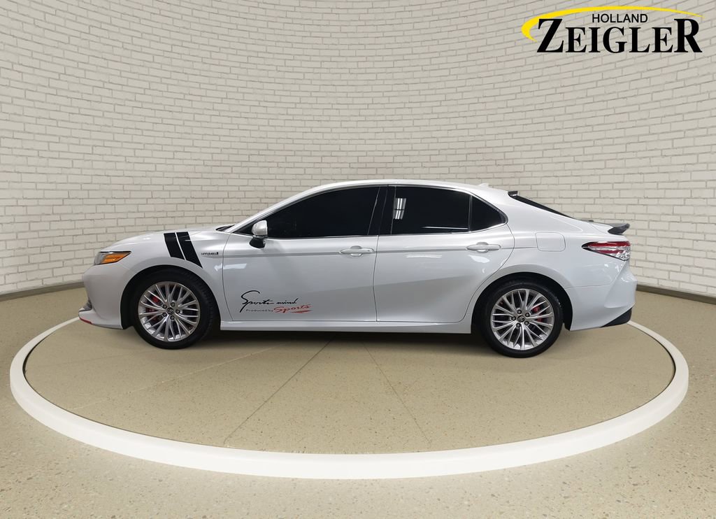 Used 2019 Toyota Camry XLE image 8