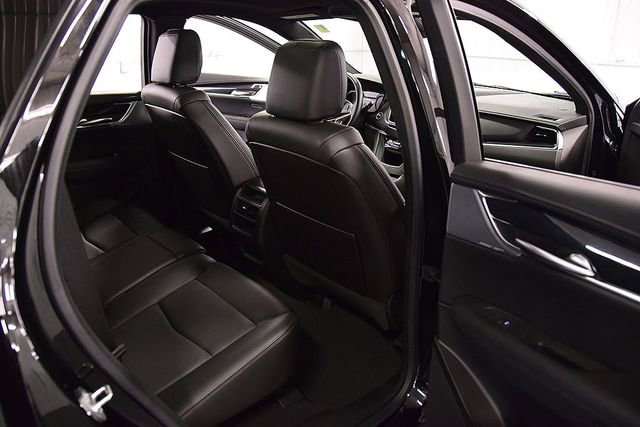 Used 2025 Cadillac XT5 Premium Luxury image 35