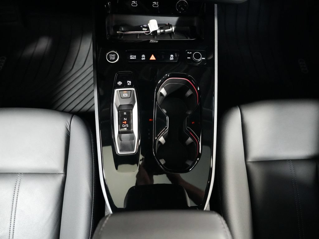 Used 2025 Audi A5 Premium Plus w/ Premium Plus AWD/4WD image 28