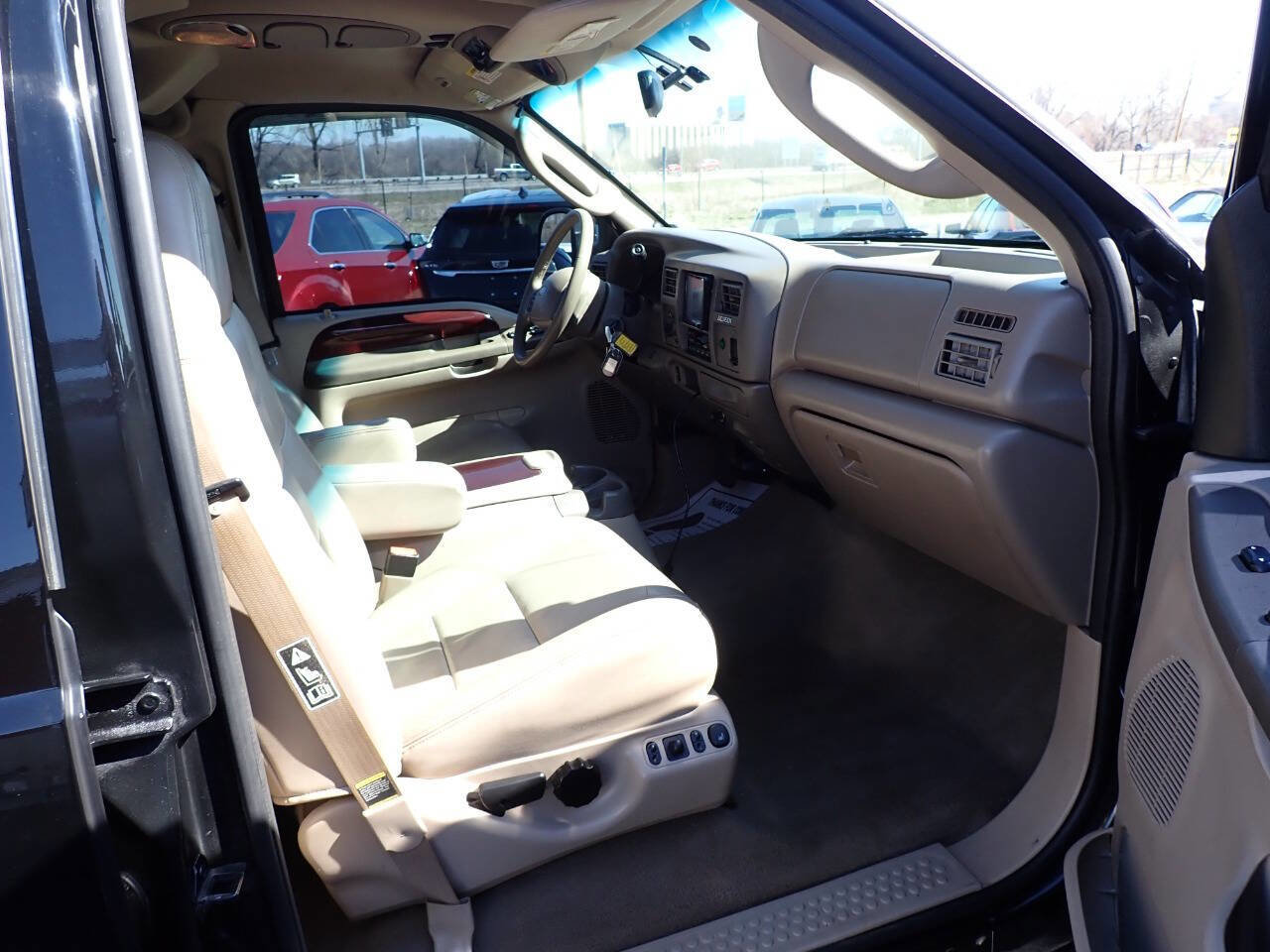 Used 2003 Ford Excursion Limited image 11