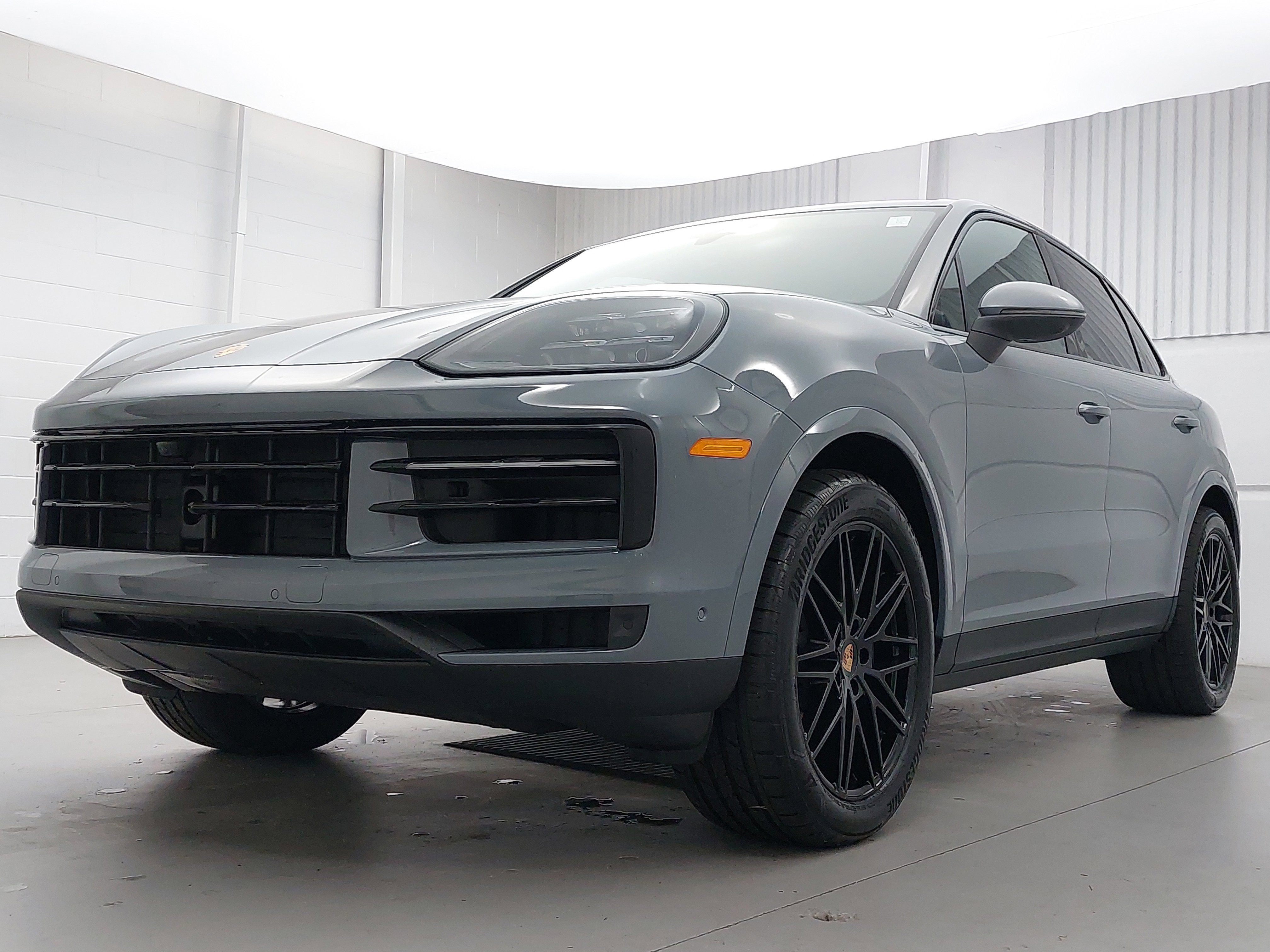 New 2026 Porsche Cayenne image 1