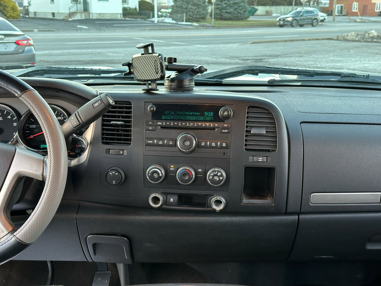 Used 2009 Chevrolet Silverado 2500 LT w/ Suspension Package, Off-Road image 29