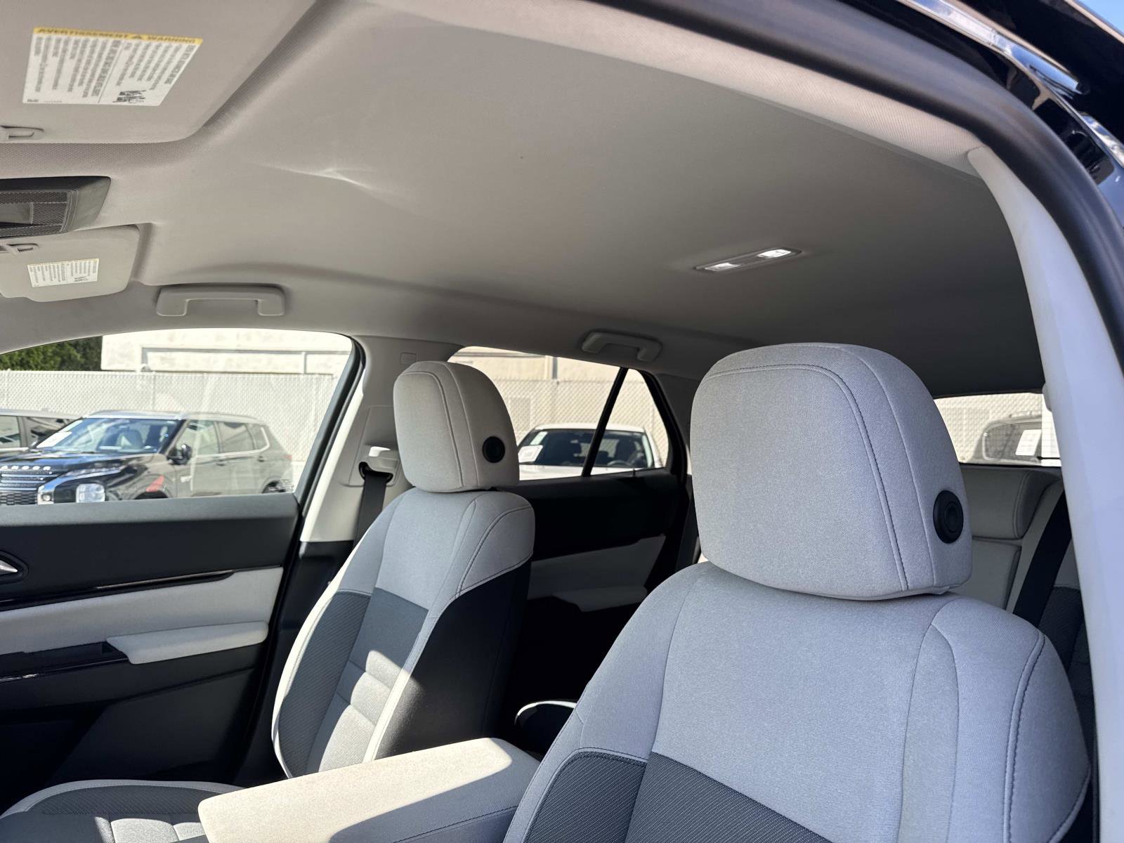 Used 2025 Honda Prologue EX image 18