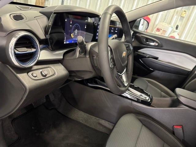 New 2026 Chevrolet Trax LT w/ Driver Confidence Package FWD image 33