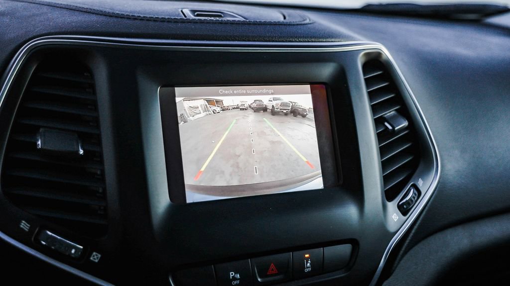 Certified 2021 Jeep Cherokee Latitude Plus image 23