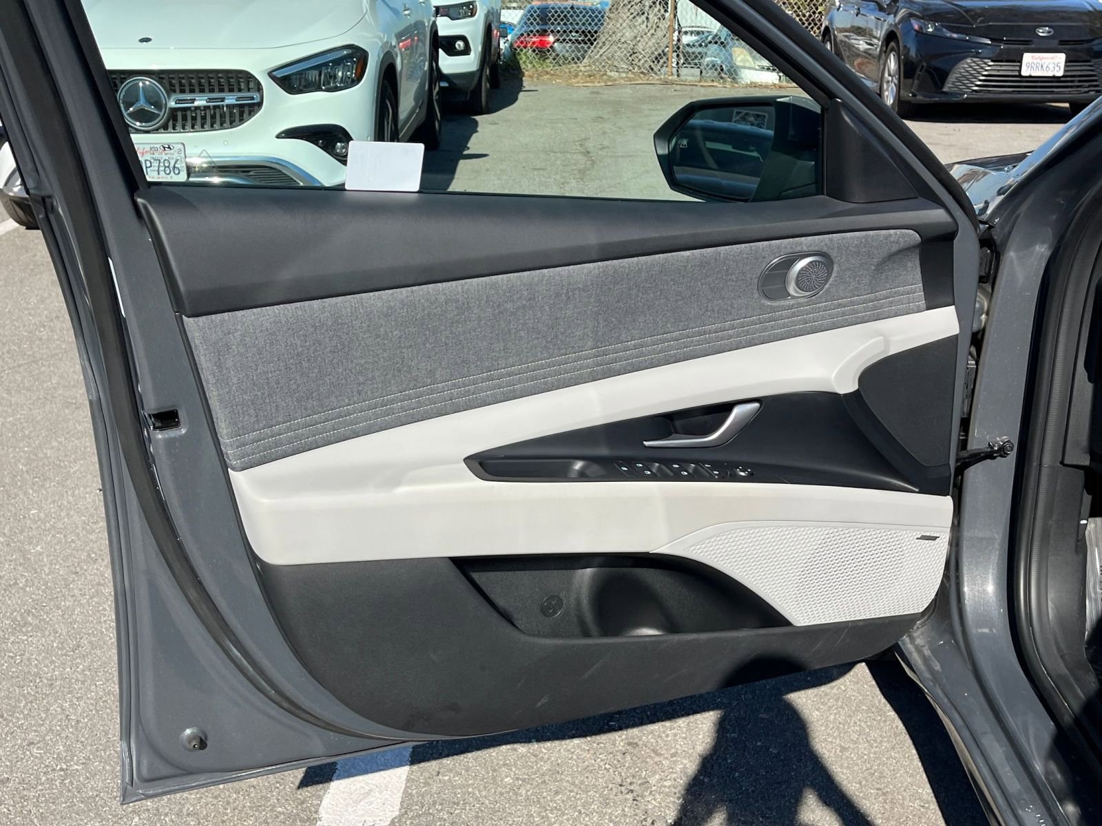 Used 2025 Hyundai Elantra Limited image 20