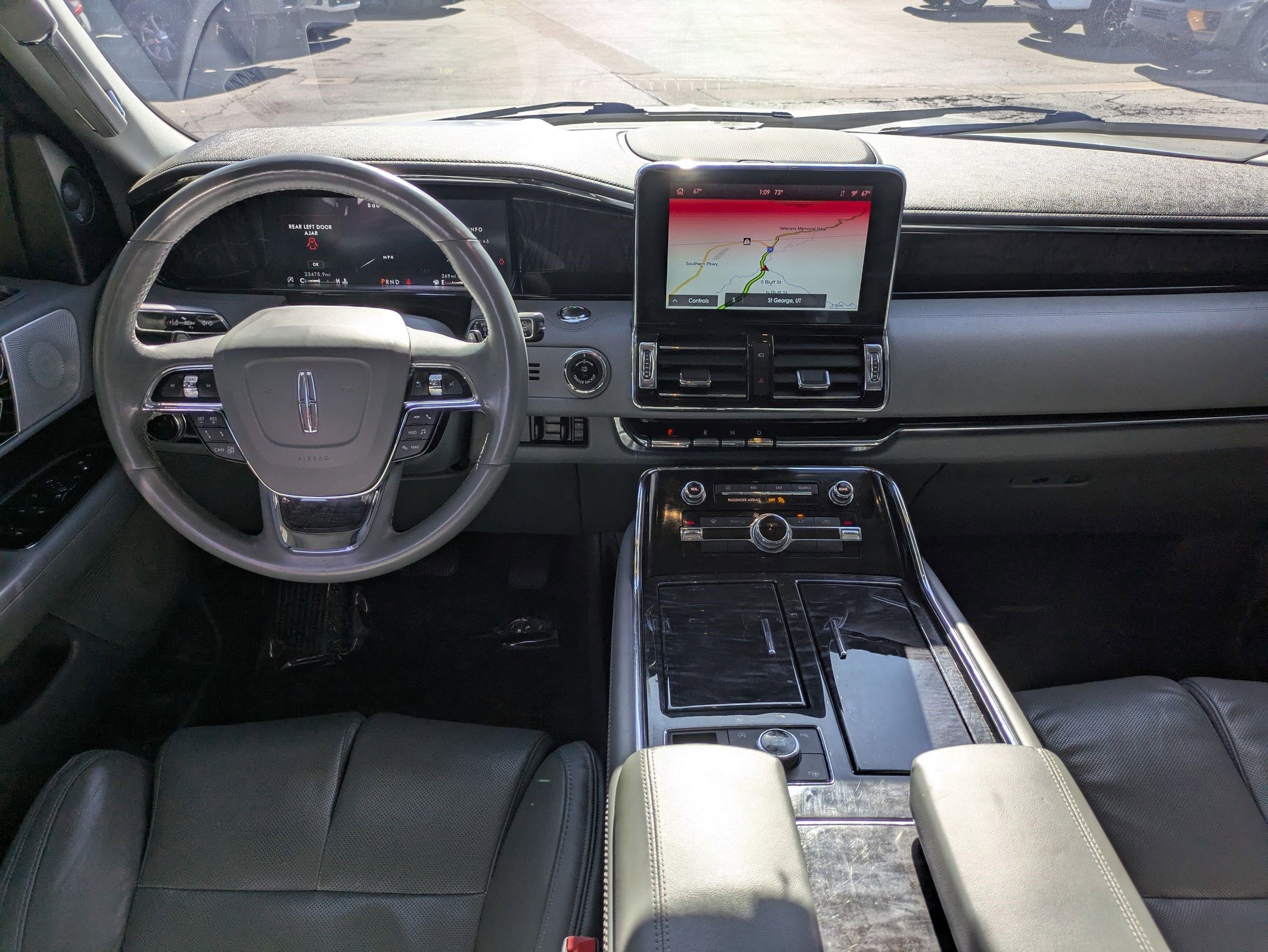 Used 2021 Lincoln Navigator Reserve image 28