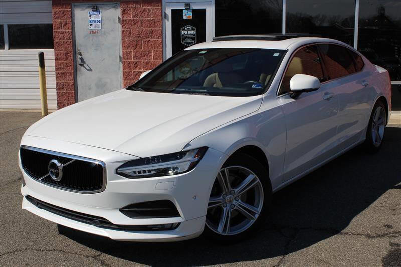 Used 2018 Volvo S90 T5 Momentum w/ Convenience Package image 2
