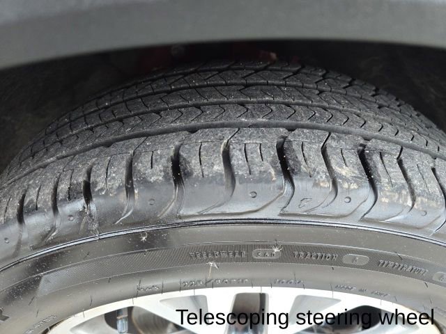 Used 2022 Ford Escape SEL image 34