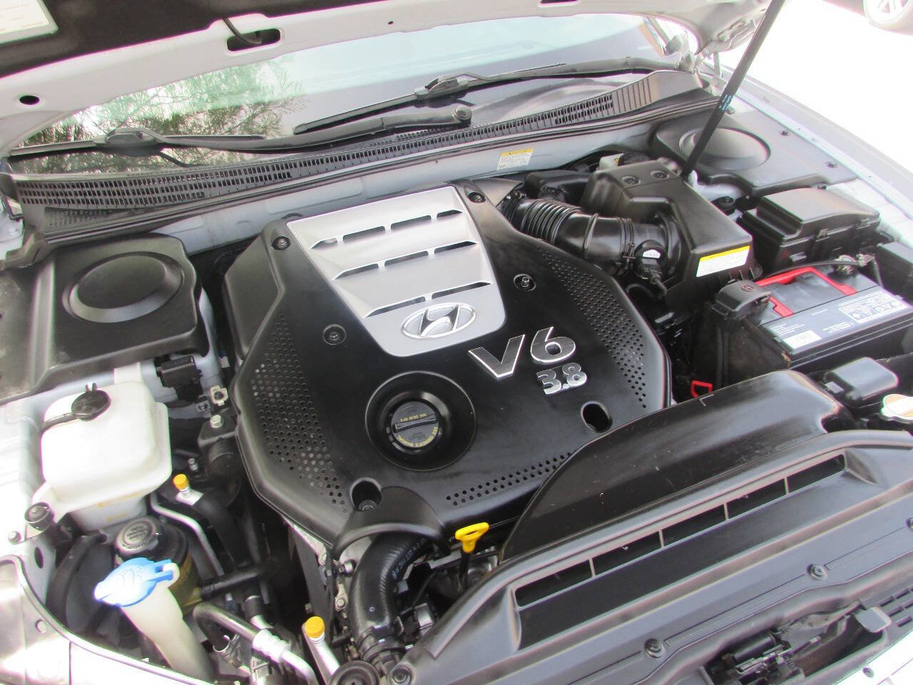 Used 2006 Hyundai Azera Limited image 25