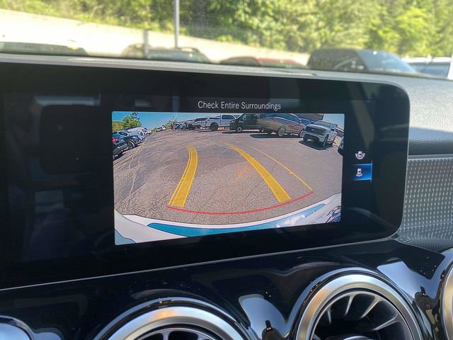 Used 2021 Mercedes-Benz GLB 250 image 27