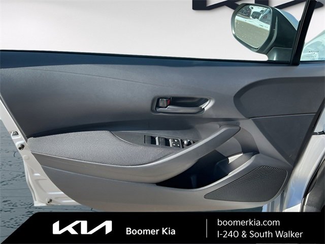 Used 2025 Toyota Corolla LE image 16