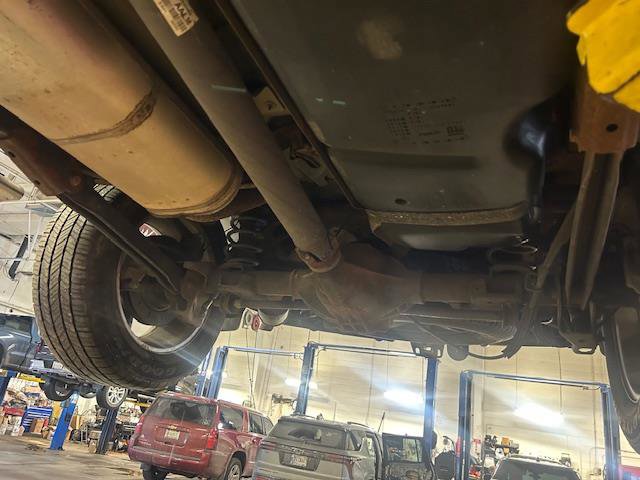 Used 2013 Chevrolet Avalanche LTZ AWD/4WD image 23