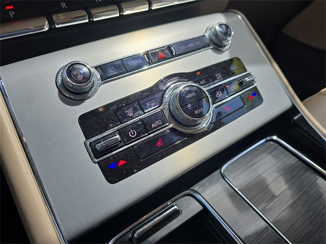 Used 2024 Lincoln Aviator Premiere w/ Premium Package image 33