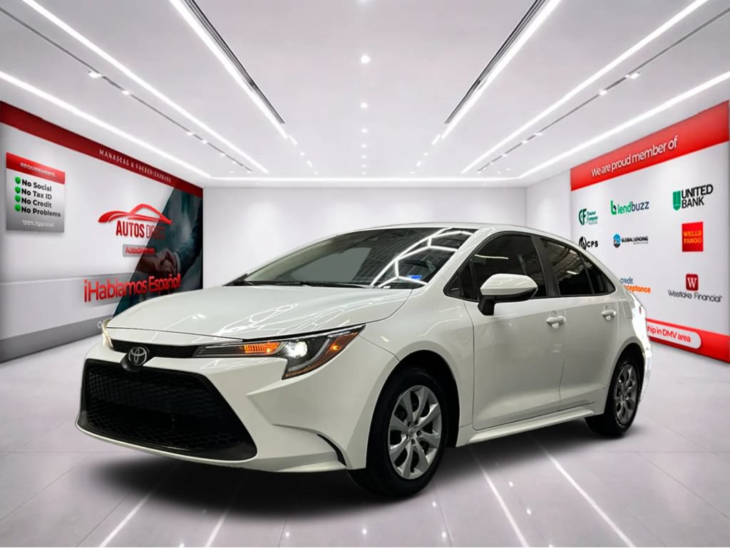 Used 2022 Toyota Corolla LE FWD image 3
