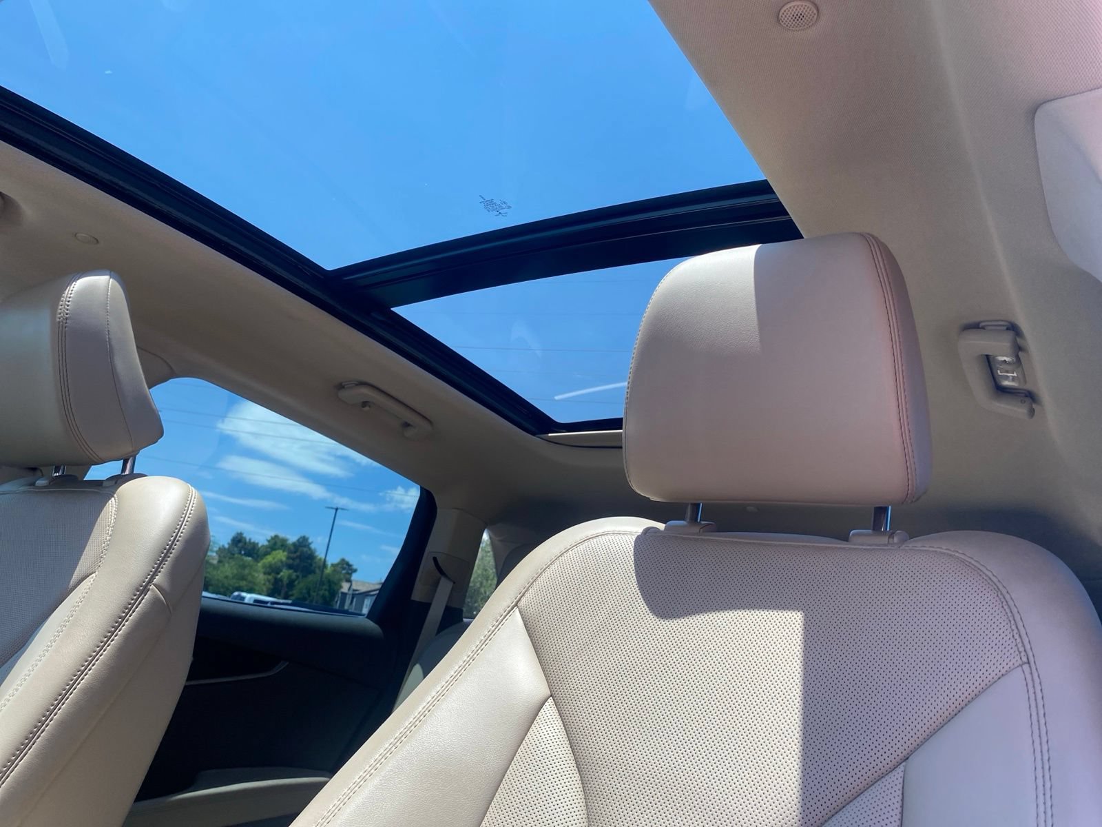 Used 2022 Lincoln Nautilus Reserve AWD/4WD image 19