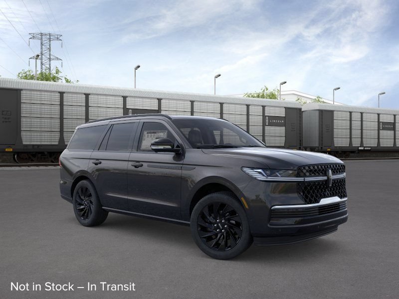 New 2026 Lincoln Navigator Reserve w/ Jet Appearance Package AWD/4WD image 7
