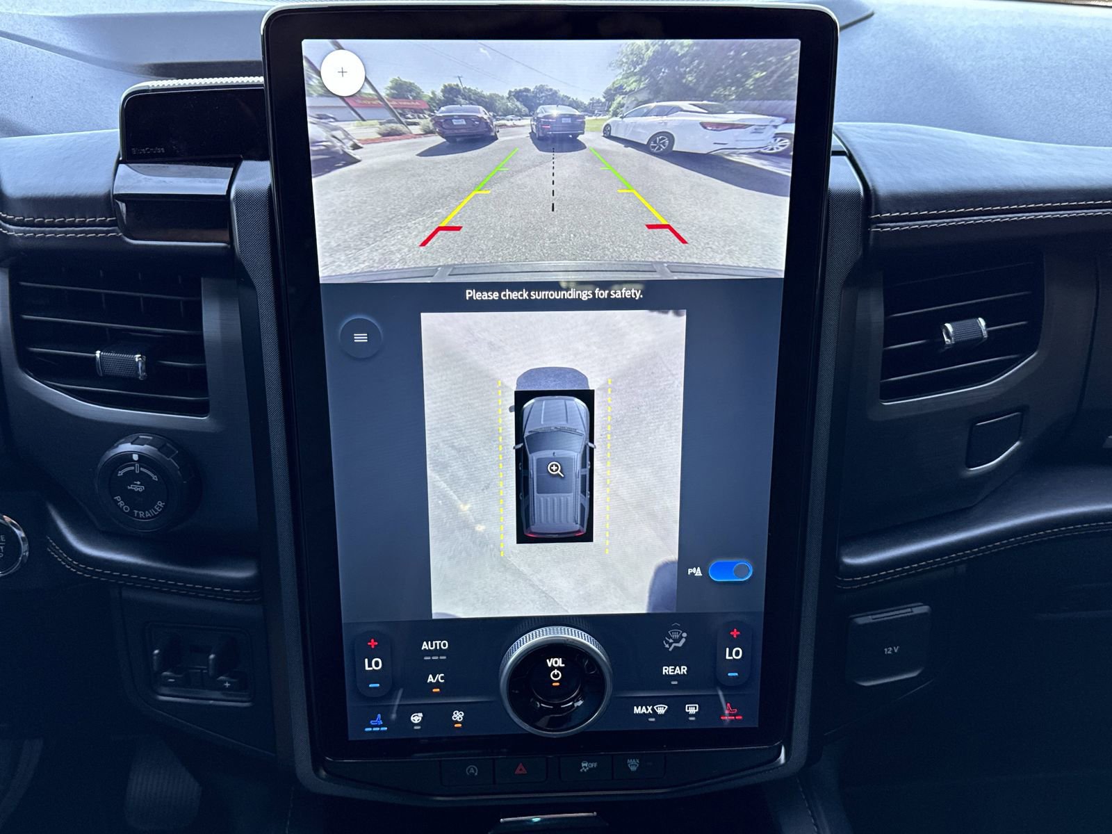 Used 2023 Ford Expedition Platinum RWD image 30