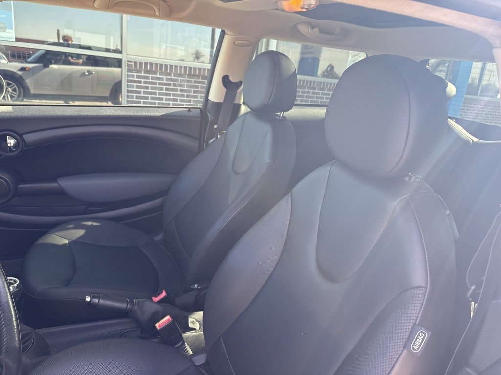 Used 2012 MINI Cooper Hardtop image 11