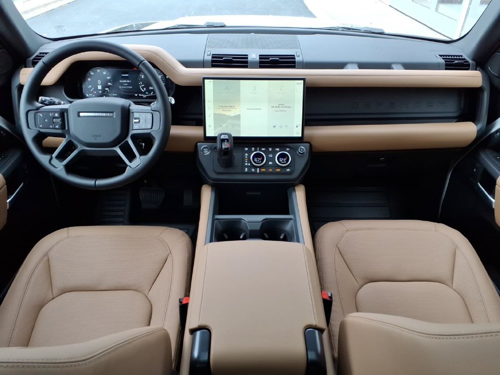 New 2026 Land Rover Defender 110 X-Dynamic SE AWD/4WD image 9