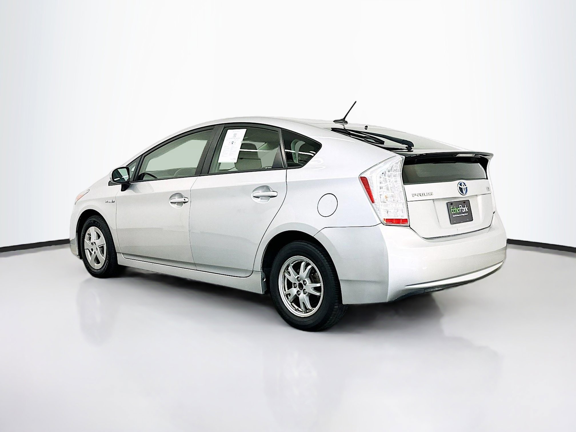 Used 2010 Toyota Prius Three image 5