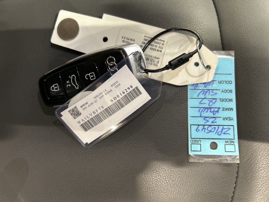 Used 2025 Audi Q7 3.0T Premium Plus image 26