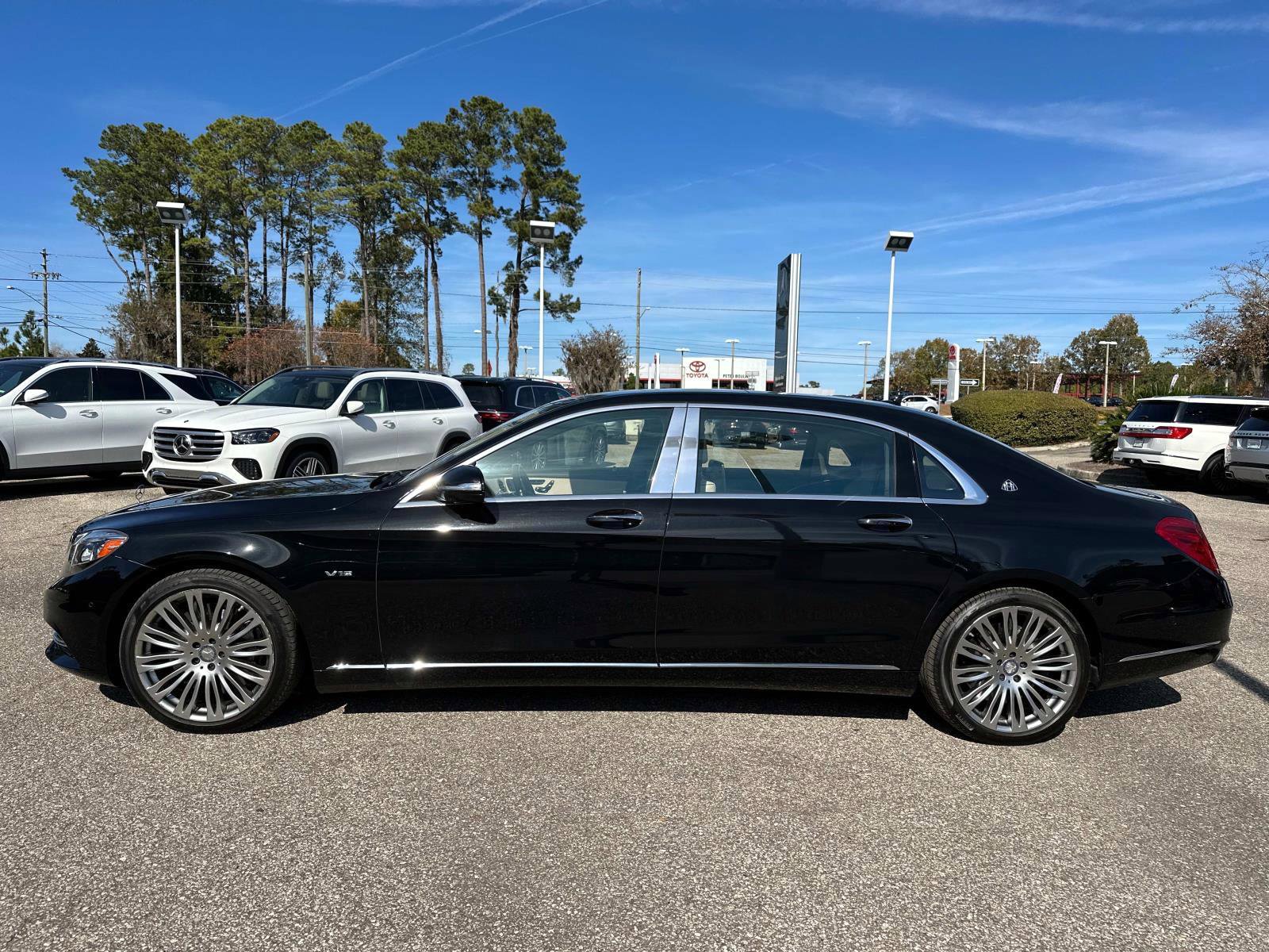 Used 2016 Mercedes-Benz Maybach S 600 image 2