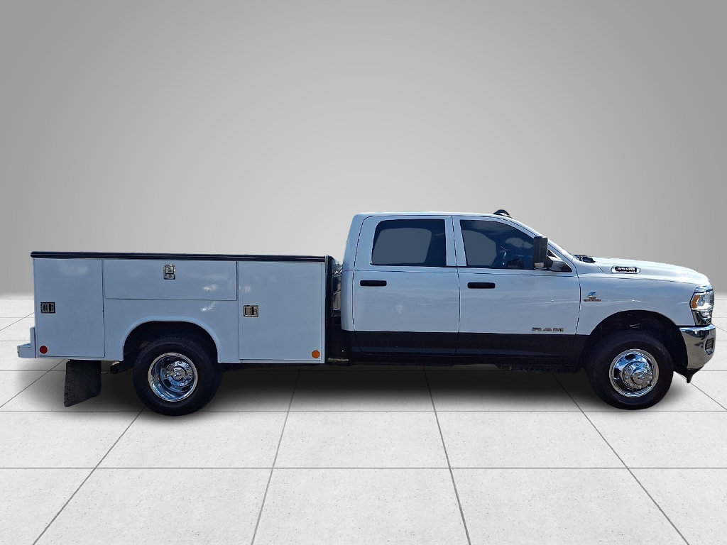 Used 2021 RAM 3500 Tradesman w/ Chrome Appearance Group AWD/4WD image 8