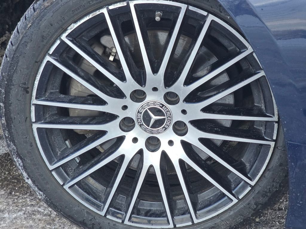 Certified 2023 Mercedes-Benz C 300 4MATIC Sedan image 9