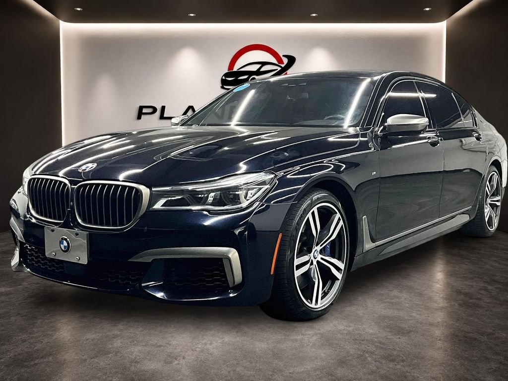 Used 2018 BMW M760i xDrive AWD/4WD image 3