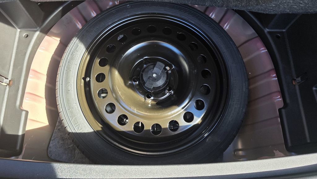 New 2026 Chevrolet Equinox LT w/ Convenience Package II image 8