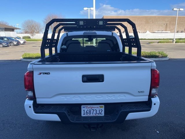 Used 2018 Toyota Tacoma TRD Off-Road image 6