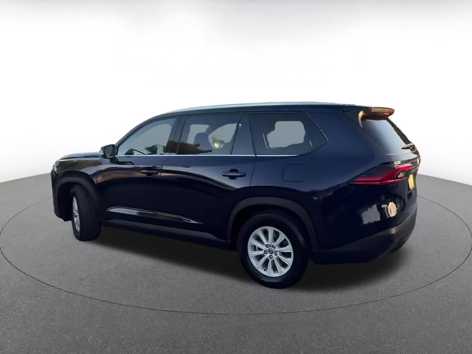 Used 2025 Toyota Grand Highlander FWD image 10