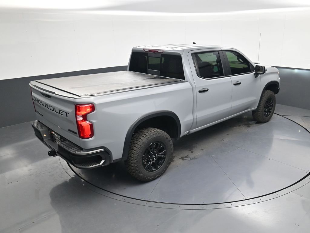 Used 2025 Chevrolet Silverado 1500 ZR2 w/ Dark Appearance Package image 38