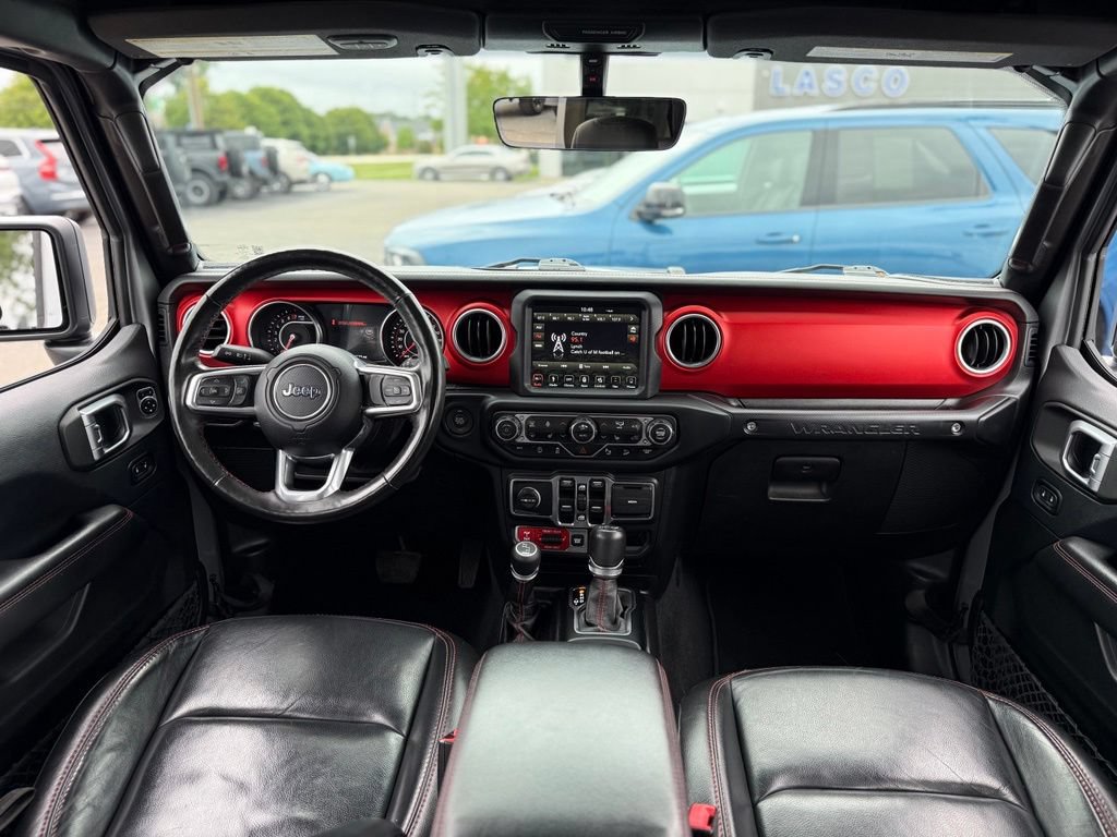 Used 2018 Jeep Wrangler Unlimited Rubicon w/ Uconnect 4C Nav & Sound Group AWD/4WD video 2