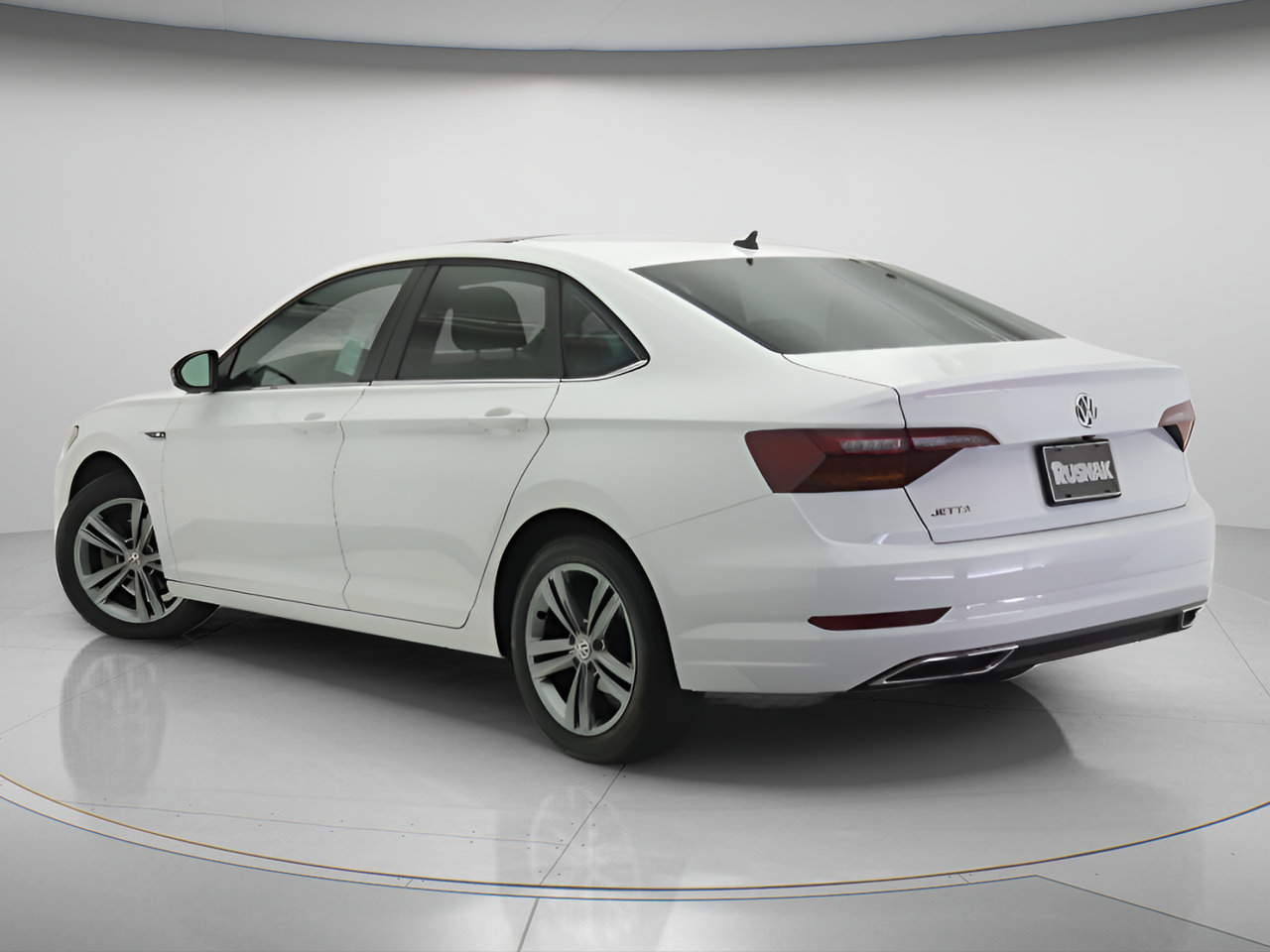 Used 2019 Volkswagen Jetta R-Line FWD image 2