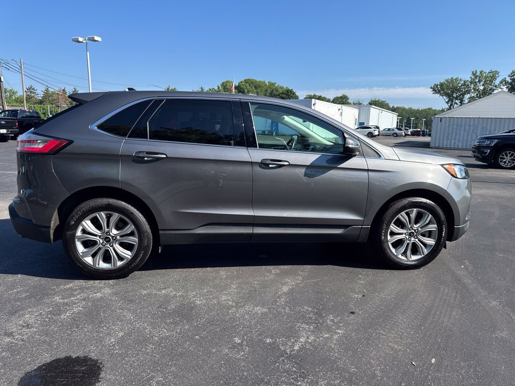 Used 2024 Ford Edge Titanium AWD/4WD image 11